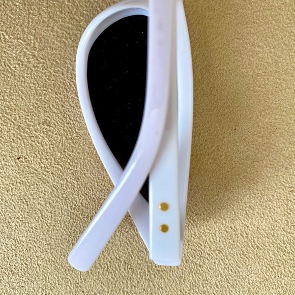 NWT White Slim-Lens Sunglasses, Retro, 50’s, by INDY - Picture 5 of 14